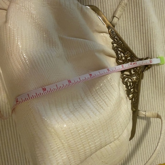 Vintage 1950s Fancy Nancy Atlanta White Faux Lizard Frame Handbag - Picture 4 of 11